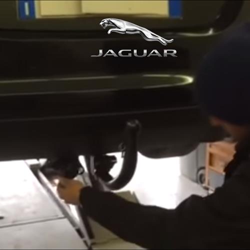 Rotule automatique sur berline Jaguar