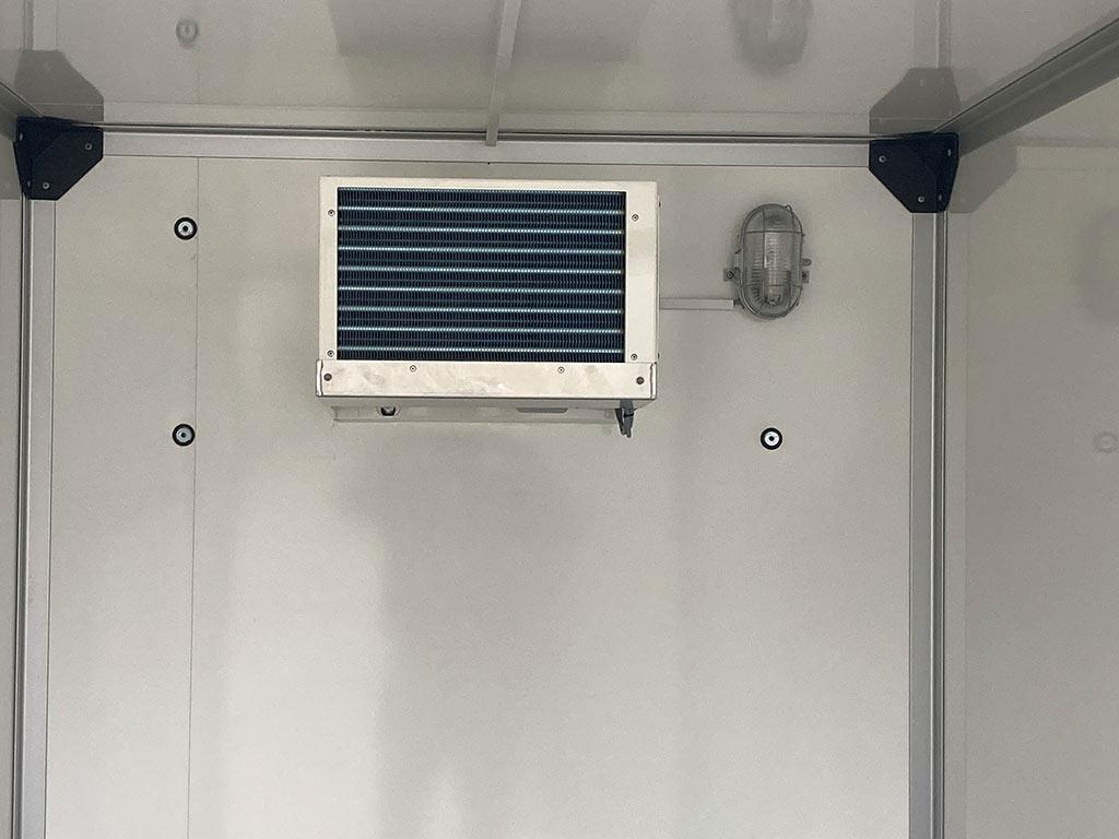 Remorque frigorifique 2500 L x 1330 l x 1700 H