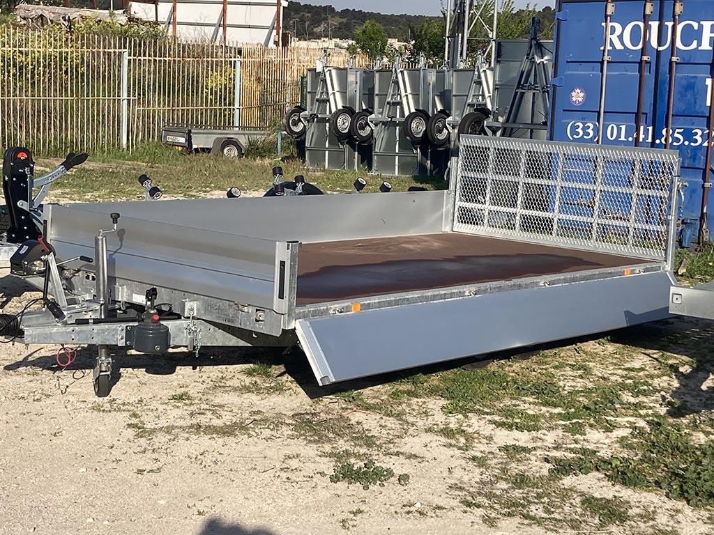 Plateau utilitaire 4000 x 2000, PTC 2700 kg