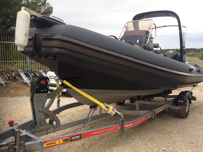 Remorque porte bateau semi-rigide